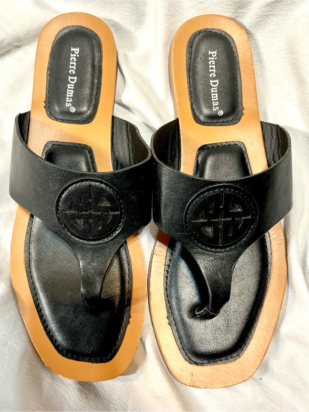 Pierre Dumas Black and Tan Thong Slide Sandals